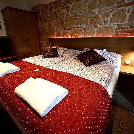 Apartments&Suites Žlutá Hruška Plzeň Esterno foto