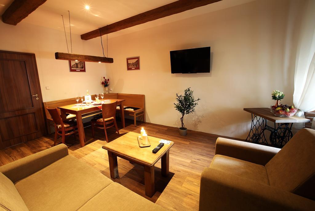 Apartments&Suites Žlutá Hruška Plzeň Esterno foto