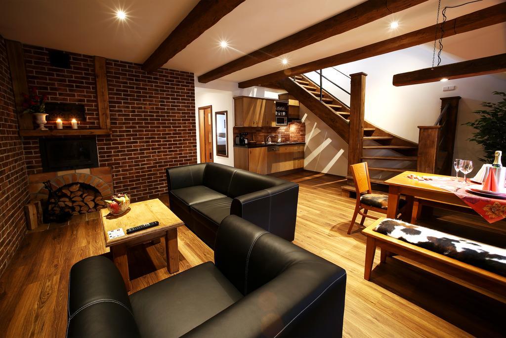 Apartments&Suites Žlutá Hruška Plzeň Esterno foto