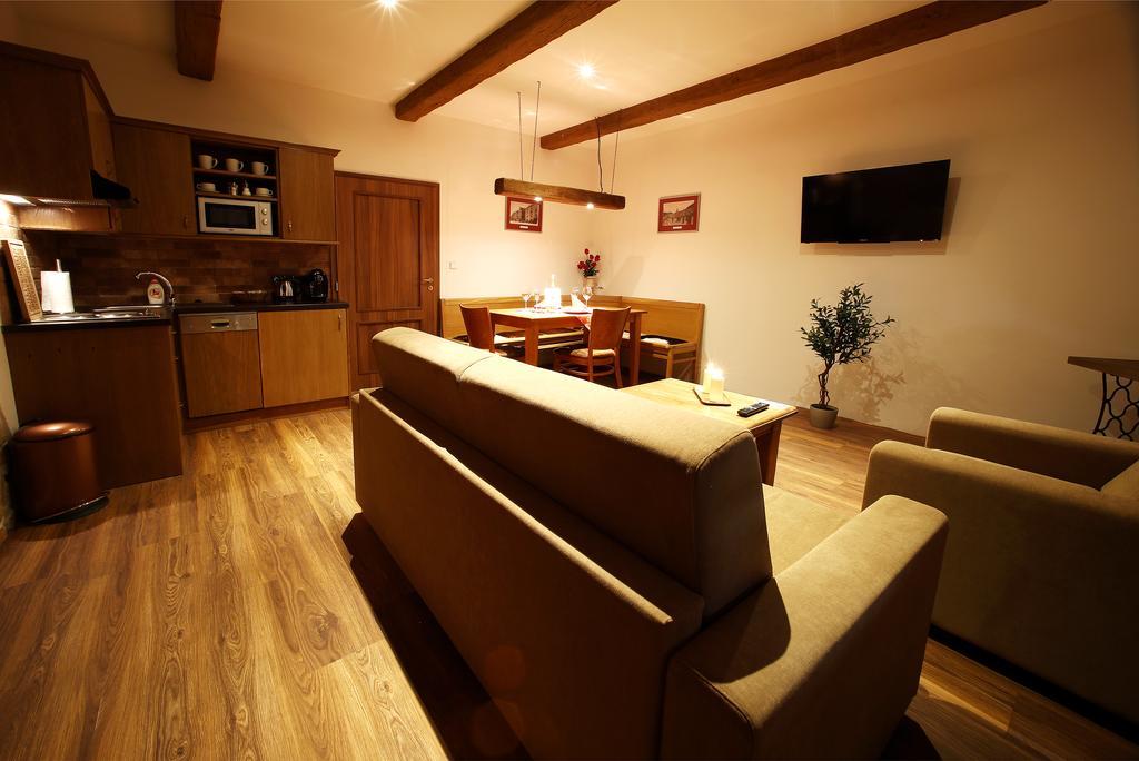 Apartments&Suites Žlutá Hruška Plzeň Esterno foto