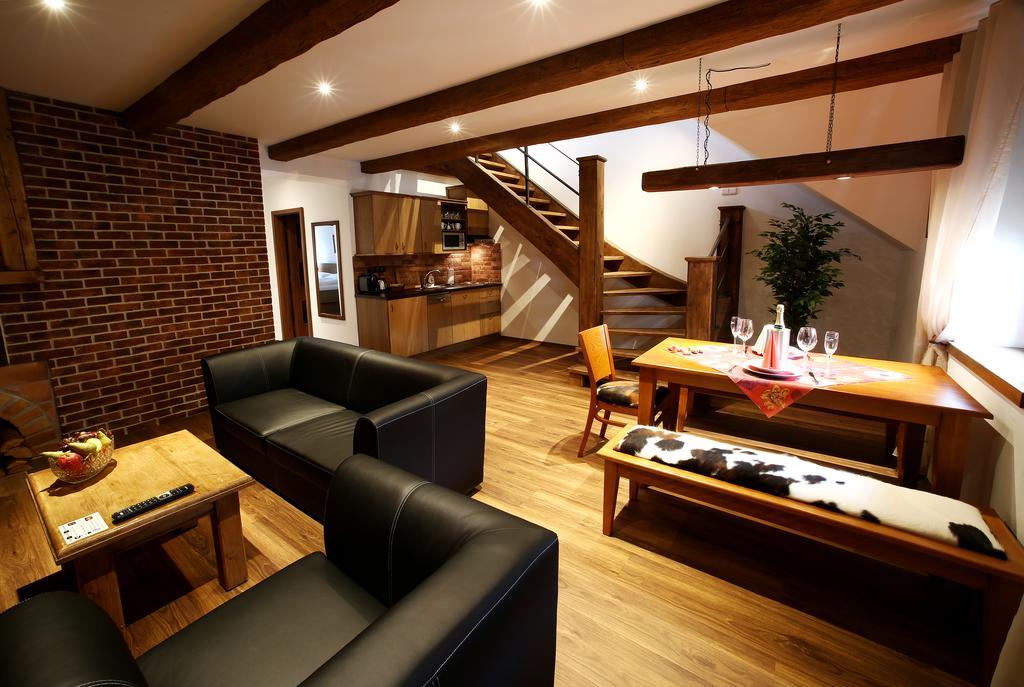 Apartments&Suites Žlutá Hruška Plzeň Esterno foto